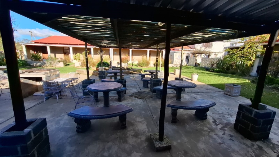8 Bedroom Property for Sale in Memel Free State